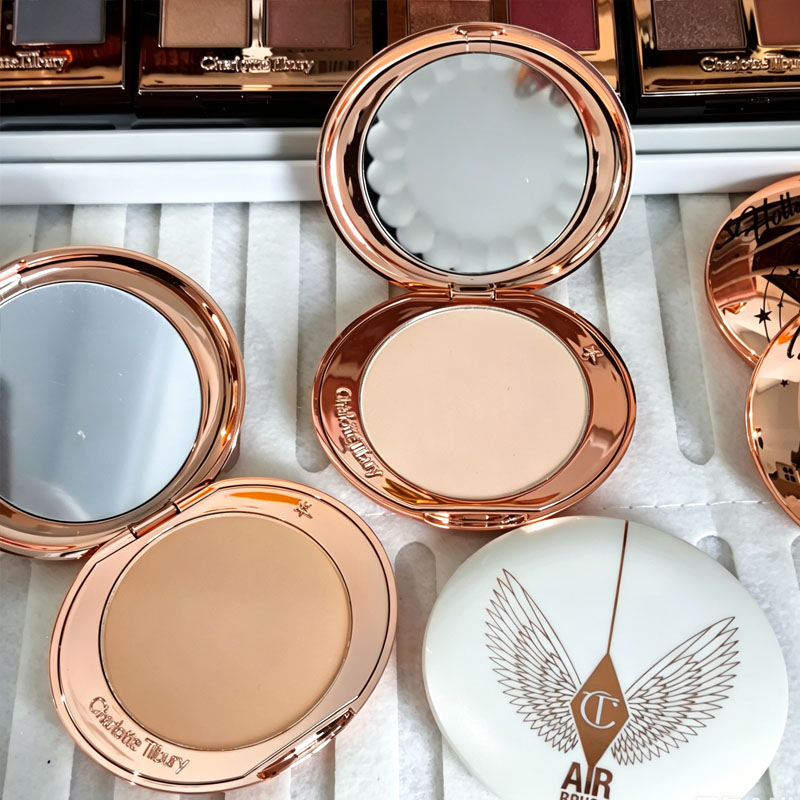 Conjunto de Maquiagem de Luxo  - Luxury Skincare And Makeup Brands avaliação e preço